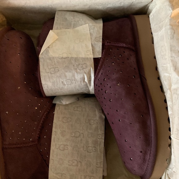 Women’s size 9 ugh boots - Picture 3 of 3